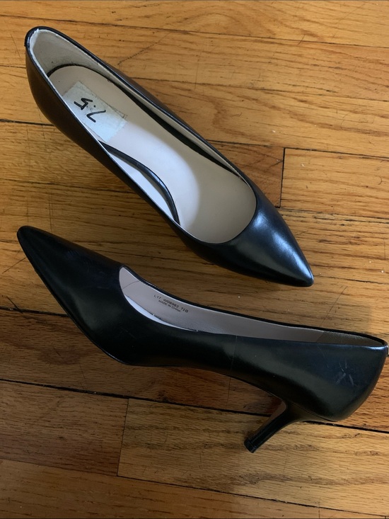 Cole Haan Shoes - Cole Haan Black Leather Pumps 7.5 Heels 2.5”